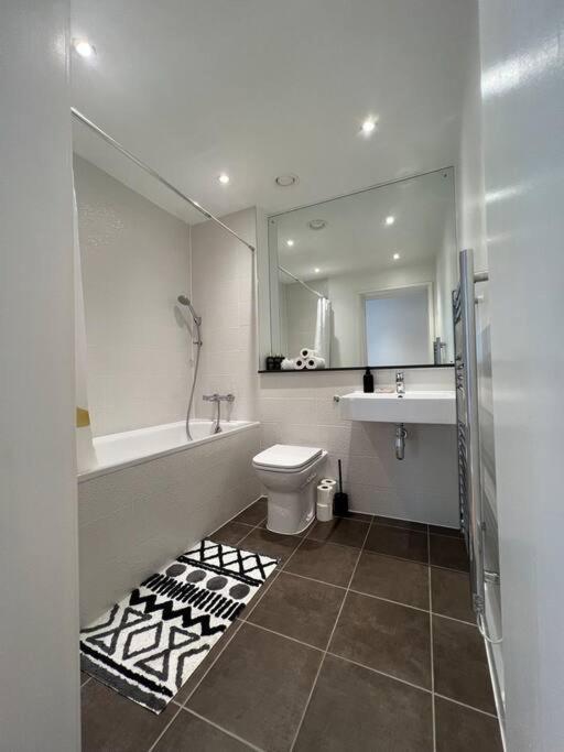 2 Bedroom Modern City Centre Bournemouth Apartment Esterno foto