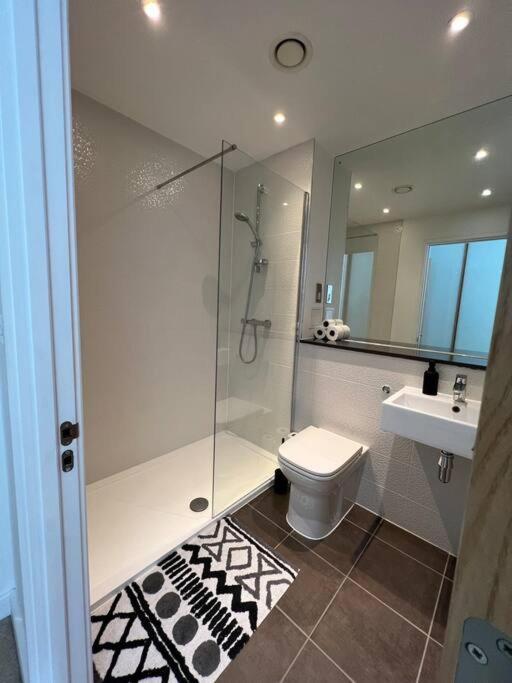 2 Bedroom Modern City Centre Bournemouth Apartment Esterno foto